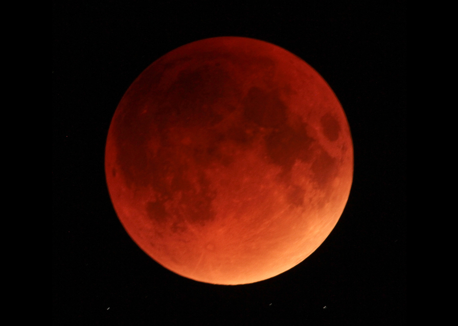 Lunar eclipse, September 28, 2015 — photograph by Deanne Fortnam